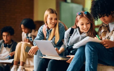 Top 8 des meilleures écoles de communication en France : lesquelles choisir ?