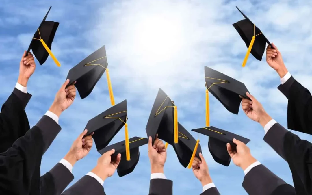 Que faire après un bac STMG : orientation et débouchés