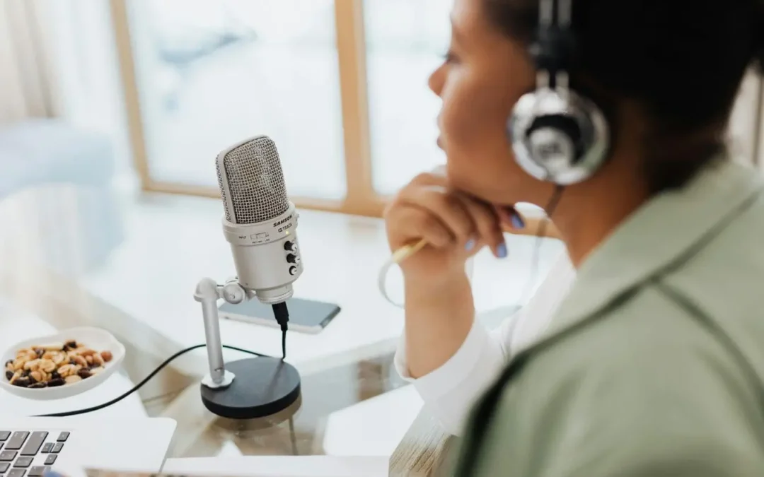 Comment lancer un podcast professionnel ? Le guide complet de la création au succès